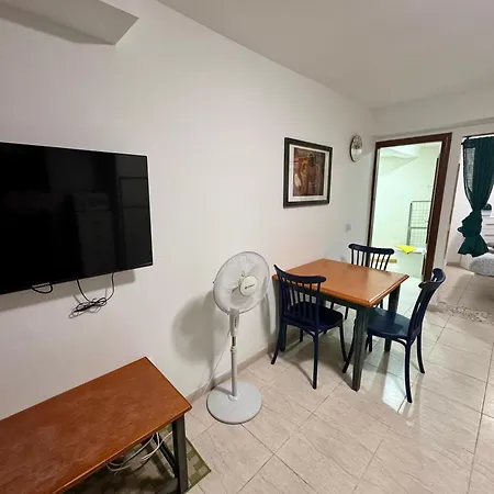 公寓 Sunny Poolside In Americas 阿德耶